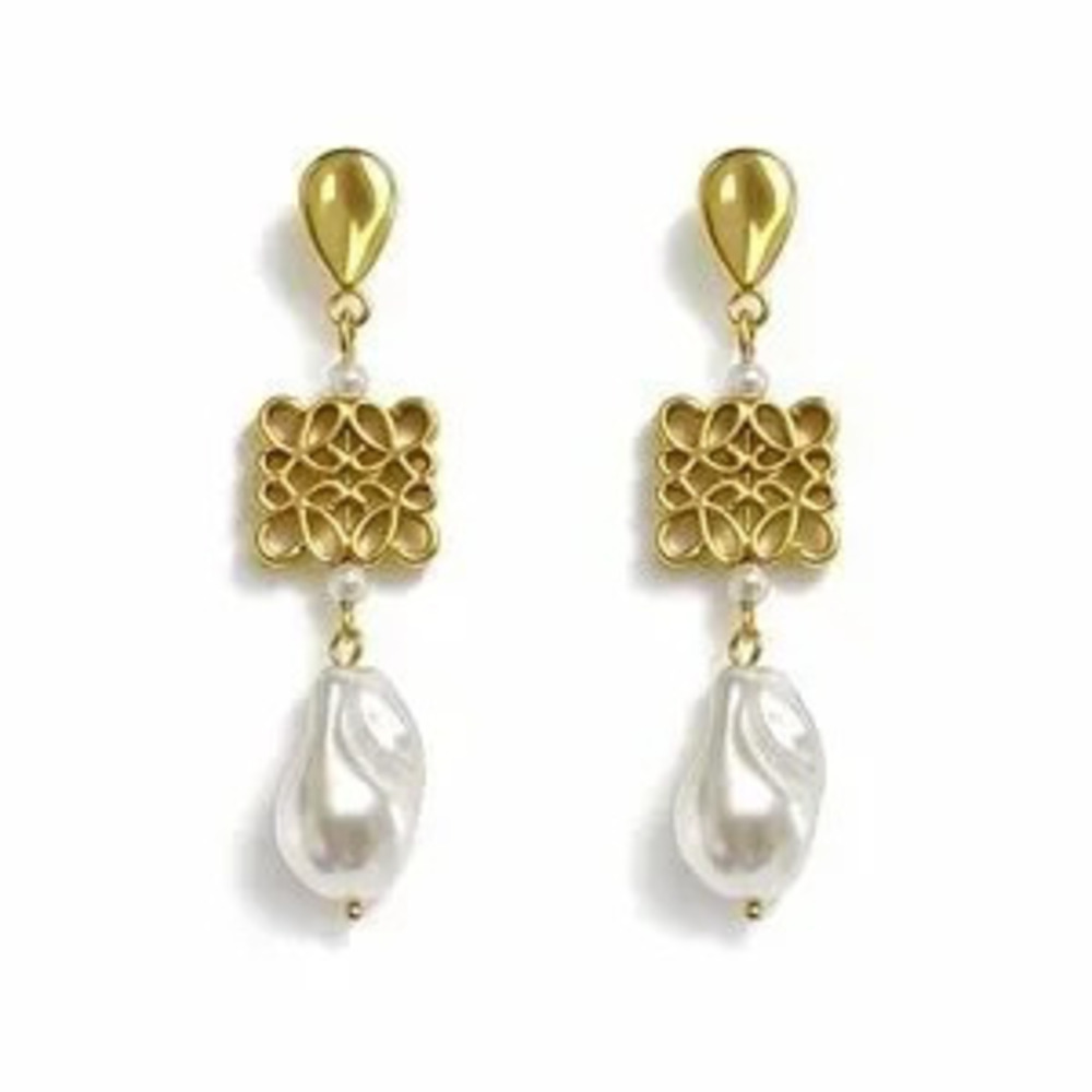 Gold and Pearl Dangle Earrings